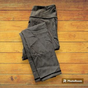 ‼️SOLD‼️ 𝙀𝙐𝘾 𝙕𝙔𝙄𝘼 Black Herringbone Hi-Rise 7/8 24" - 𝙎𝙄𝙕𝙀 12